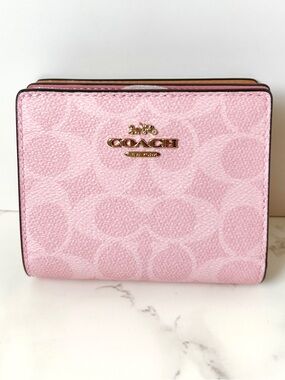 New Limited Edition COACH Power Pink Signature Print Snap Wallet 2026 Release